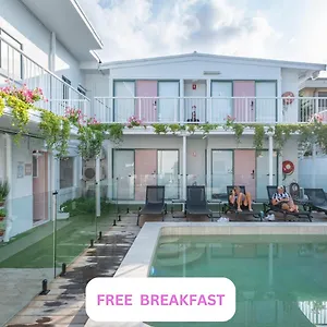ホステル Surf Boutique Backpackers - Free Breakfast