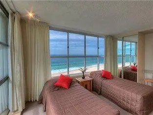 President Holiday Apartments - Absolute Beachfront Gold Coast Lejlighedshotel