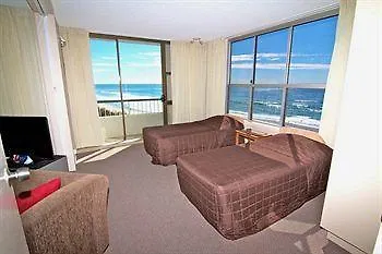 President Holiday Apartments - Absolute Beachfront Gold Coast