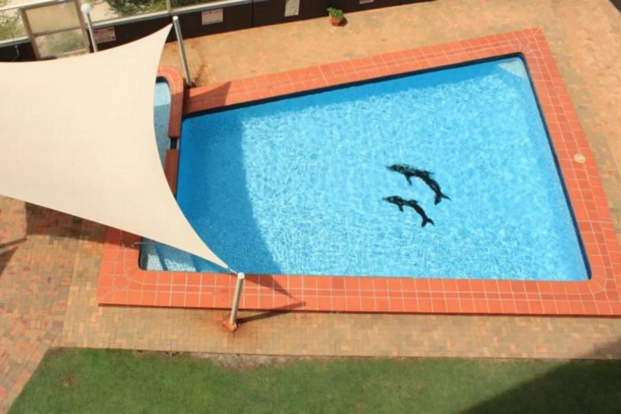 President Holiday Apartments - Absolute Beachfront Gold Coast